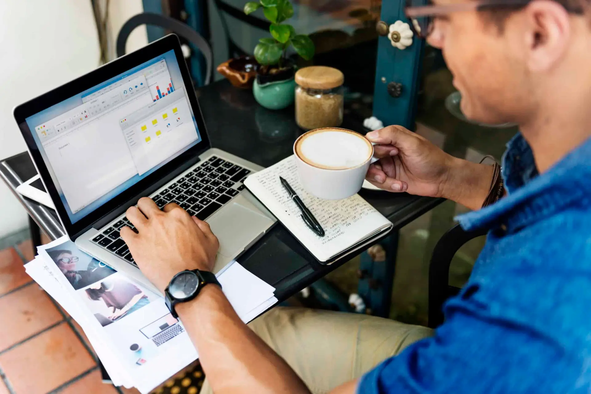 Google AdWords expert creating a campaign strategy